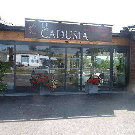 Logis Le Cadusia Hotel Chaource Ngoại thất bức ảnh